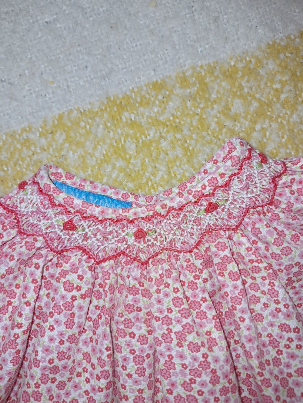 Anavini brand Little girls size 24 months hand smocked top - Picture 4 of 6